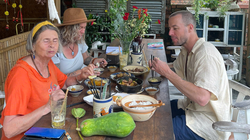 Bong Farm Restaurant (3)